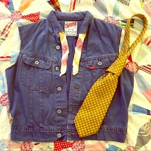 Creeks Jean Vest w/Bandana & Necktie